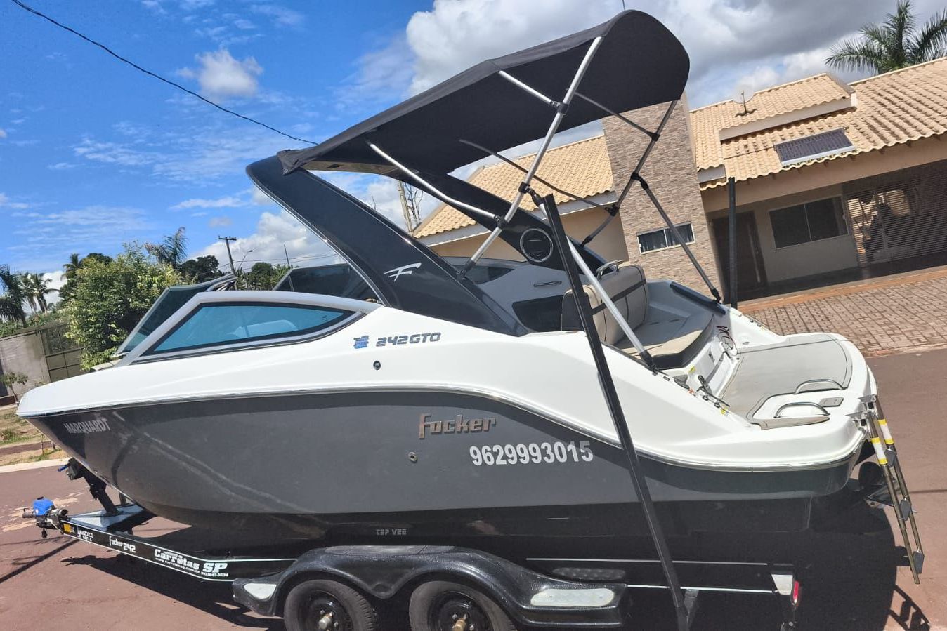 Focker 242 GTO - Motor 250 HP Mercruiser - Ano 2023